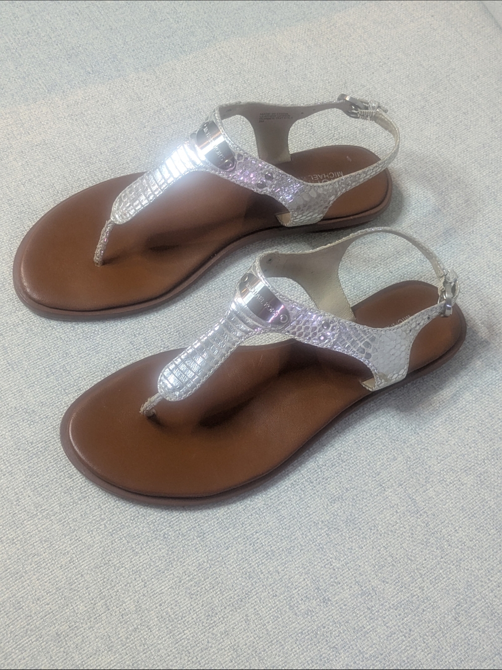 Michael Kors Silver Metallic Leather T-Strap Sandals Women's 8M